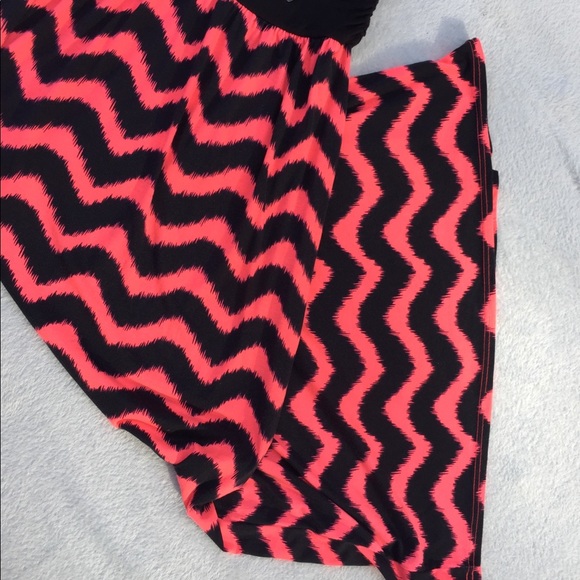 Love Strapless Dress - Picture 3 of 4